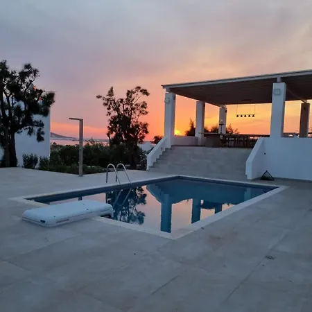 Glysidia Sunset With Swimming Pool & Bbq Villa *